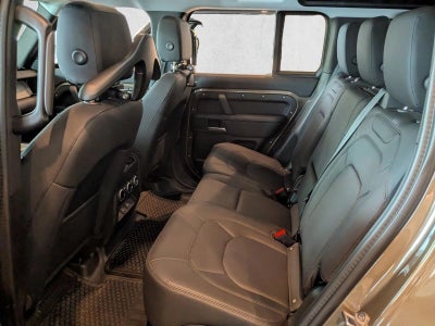 2025 Land Rover Defender 110 P300 S