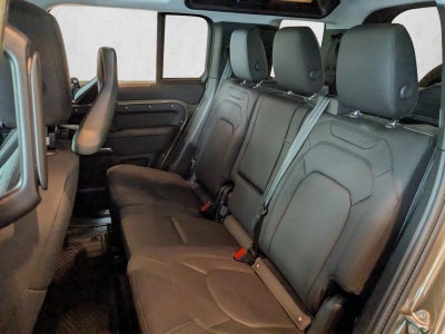 2025 Land Rover Defender 110 P300 S
