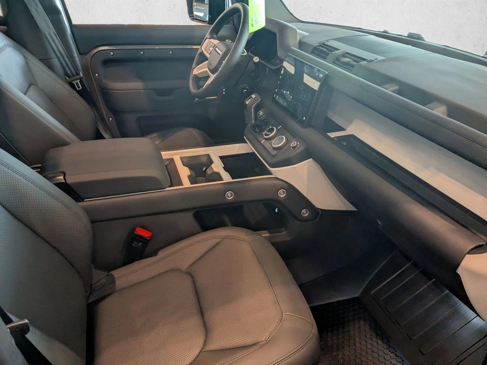2025 Land Rover Defender 110 P300 S