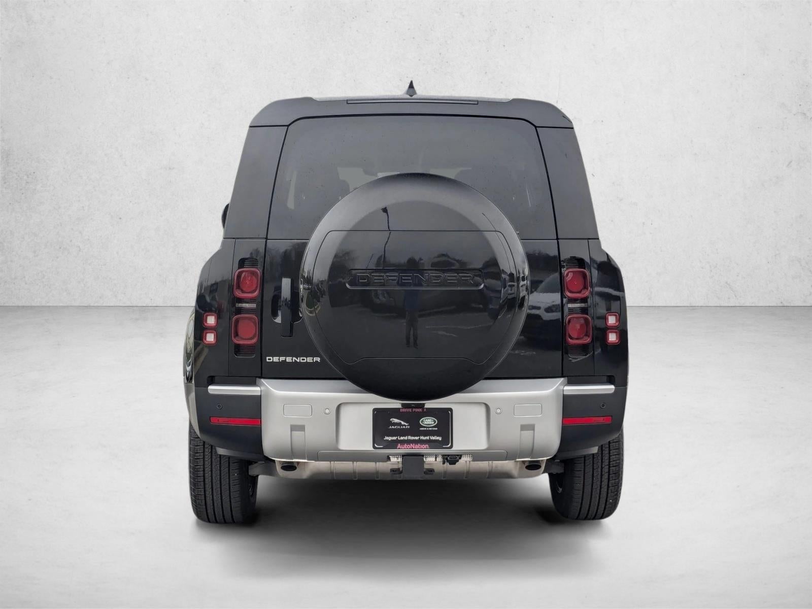 2025 Land Rover Defender 130 P400 S