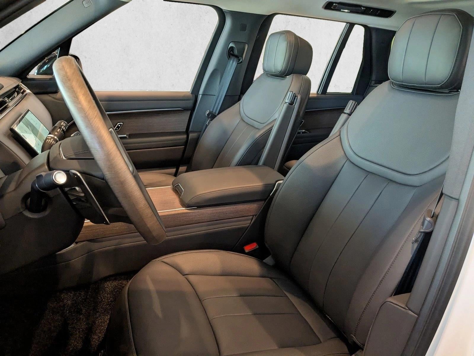2026 Land Rover Range Rover P530 SE SWB