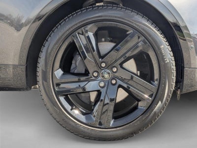 2025 Land Rover Discovery P360 Dynamic SE