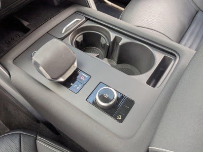 2025 Land Rover Discovery P360 Dynamic SE