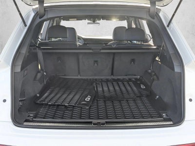 2025 Audi Q7 Premium Plus 55 TFSI quattro