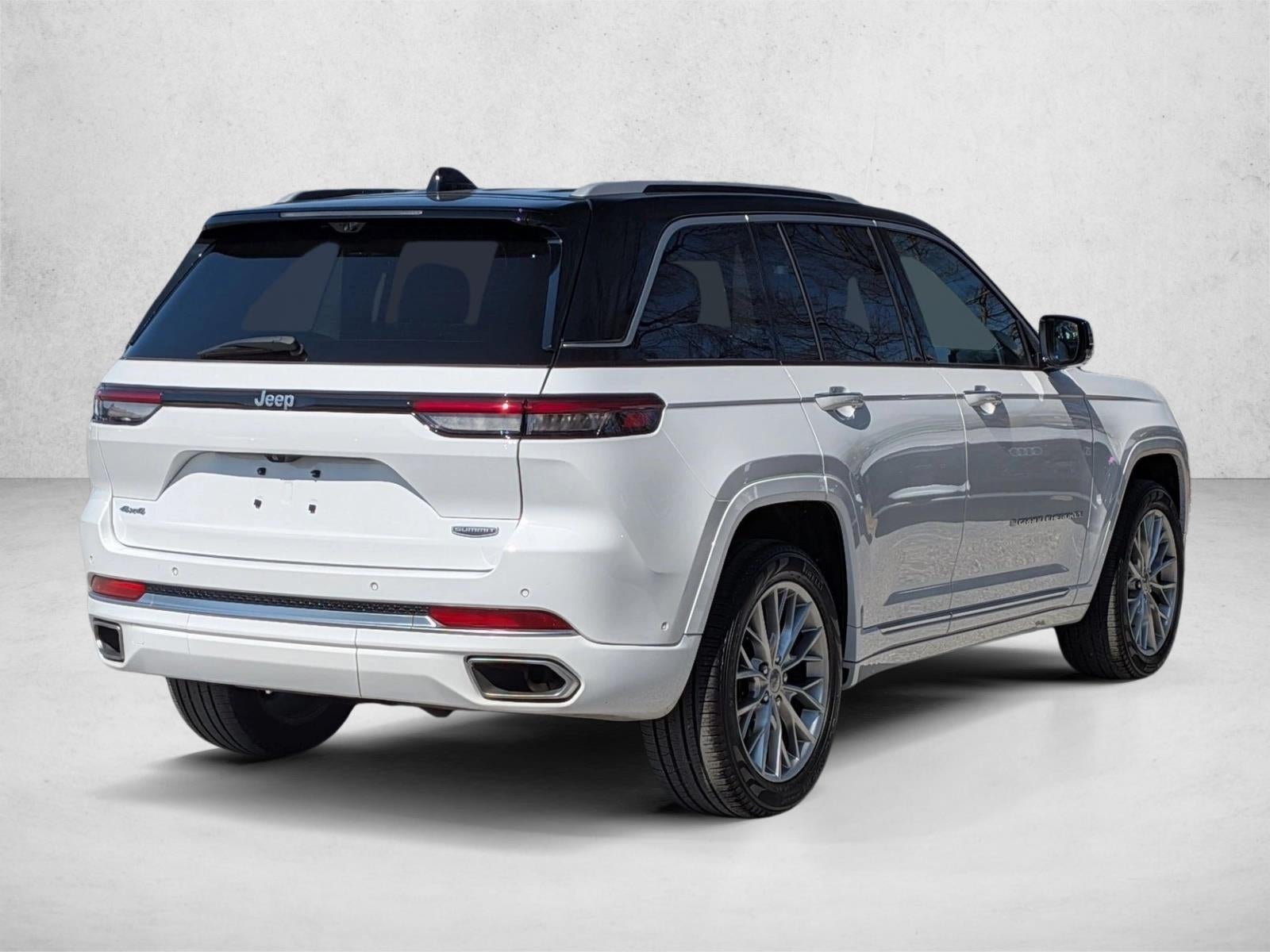 2022 Jeep Grand Cherokee Summit 4x4