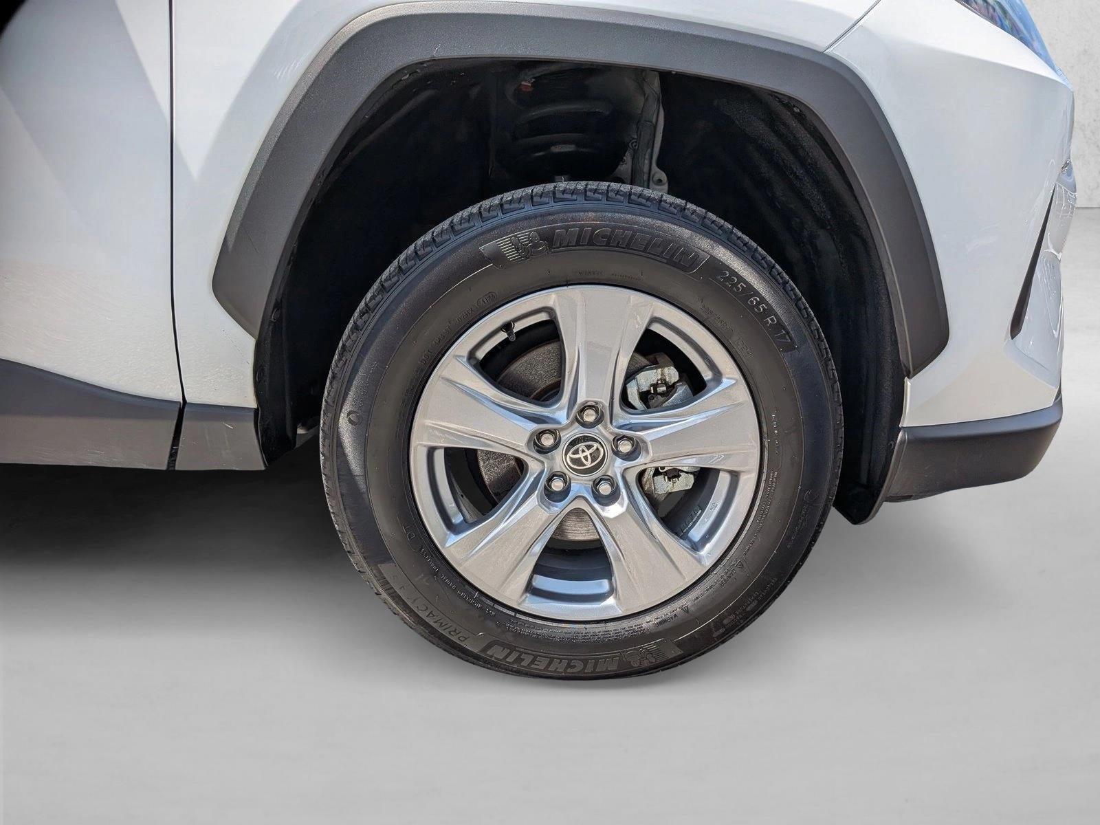 2025 Toyota RAV4 Hybrid LE AWD (Natl)