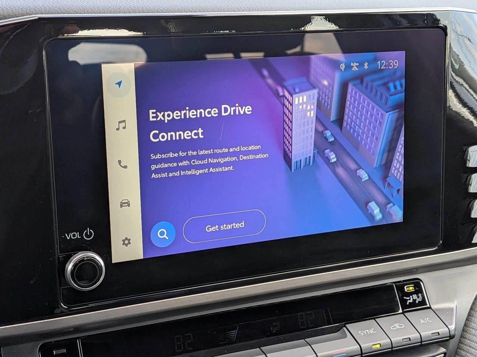 2025 Toyota Camry SE (Natl)