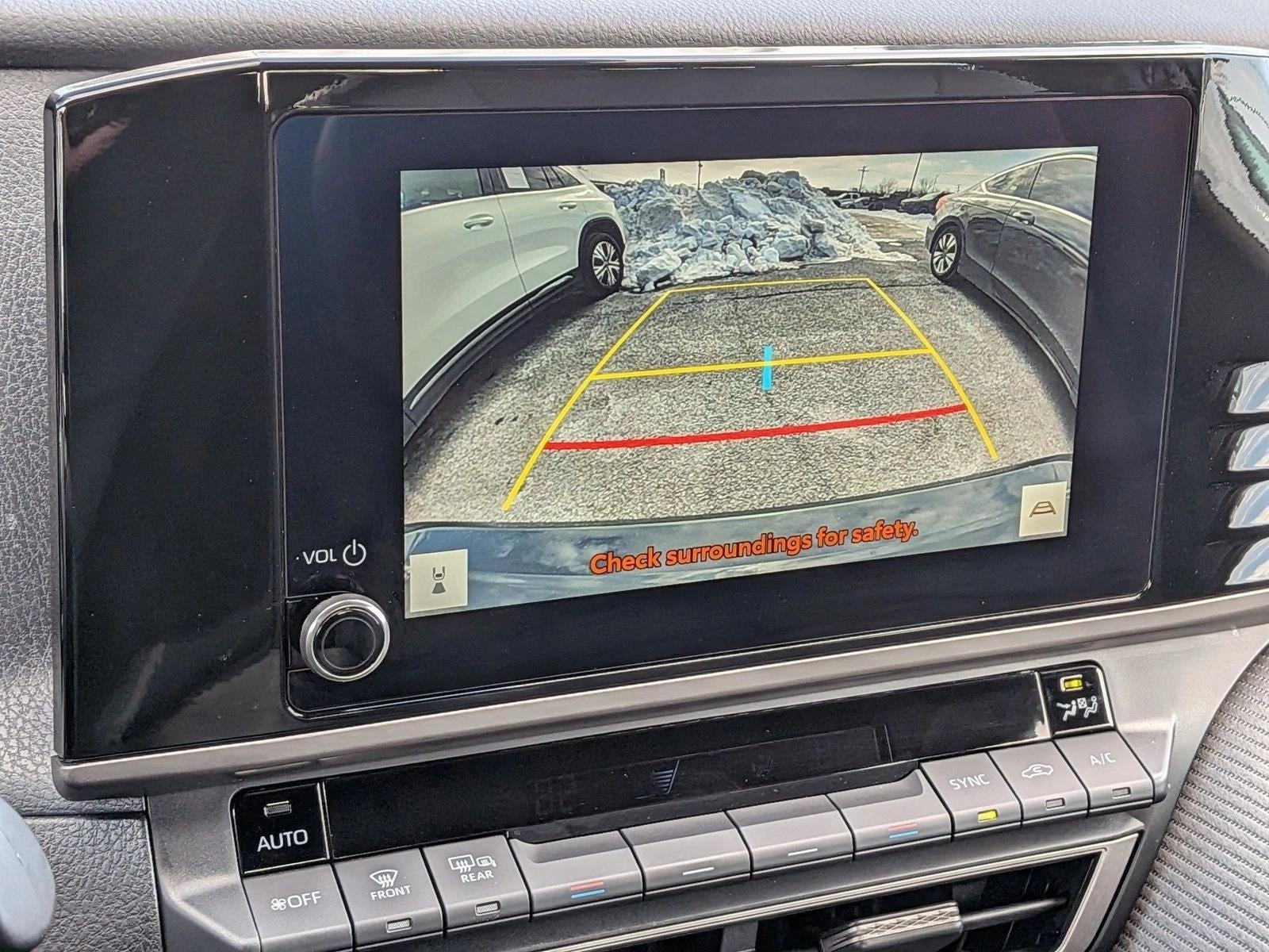 2025 Toyota Camry SE (Natl)