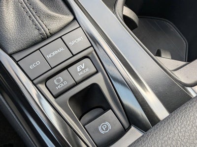 2025 Toyota Camry SE (Natl)