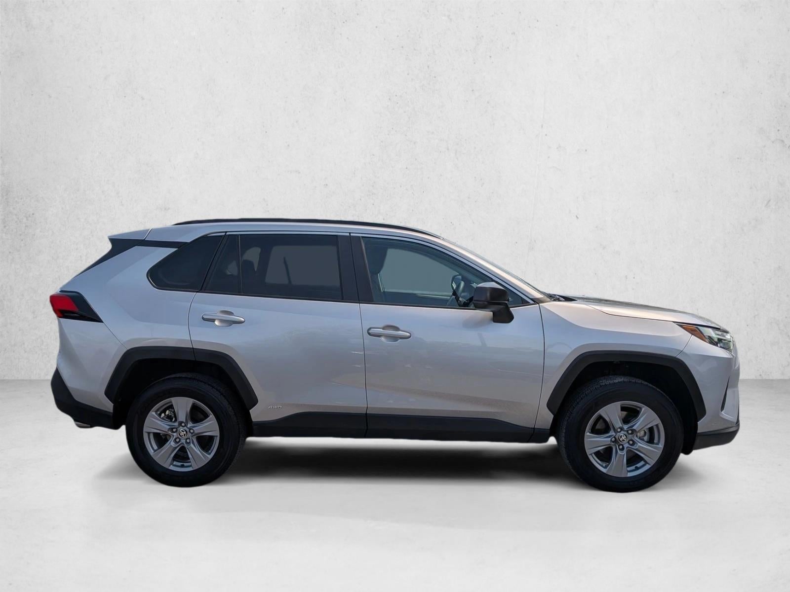 2025 Toyota RAV4 Hybrid LE AWD (Natl)