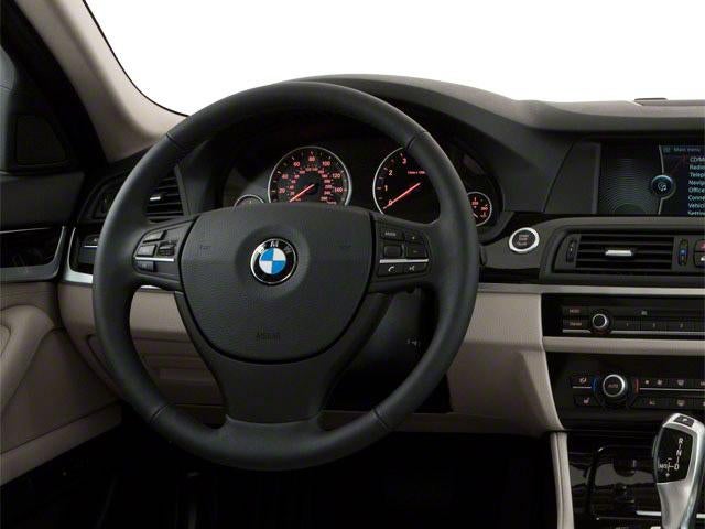 2011 BMW 550i Sedan