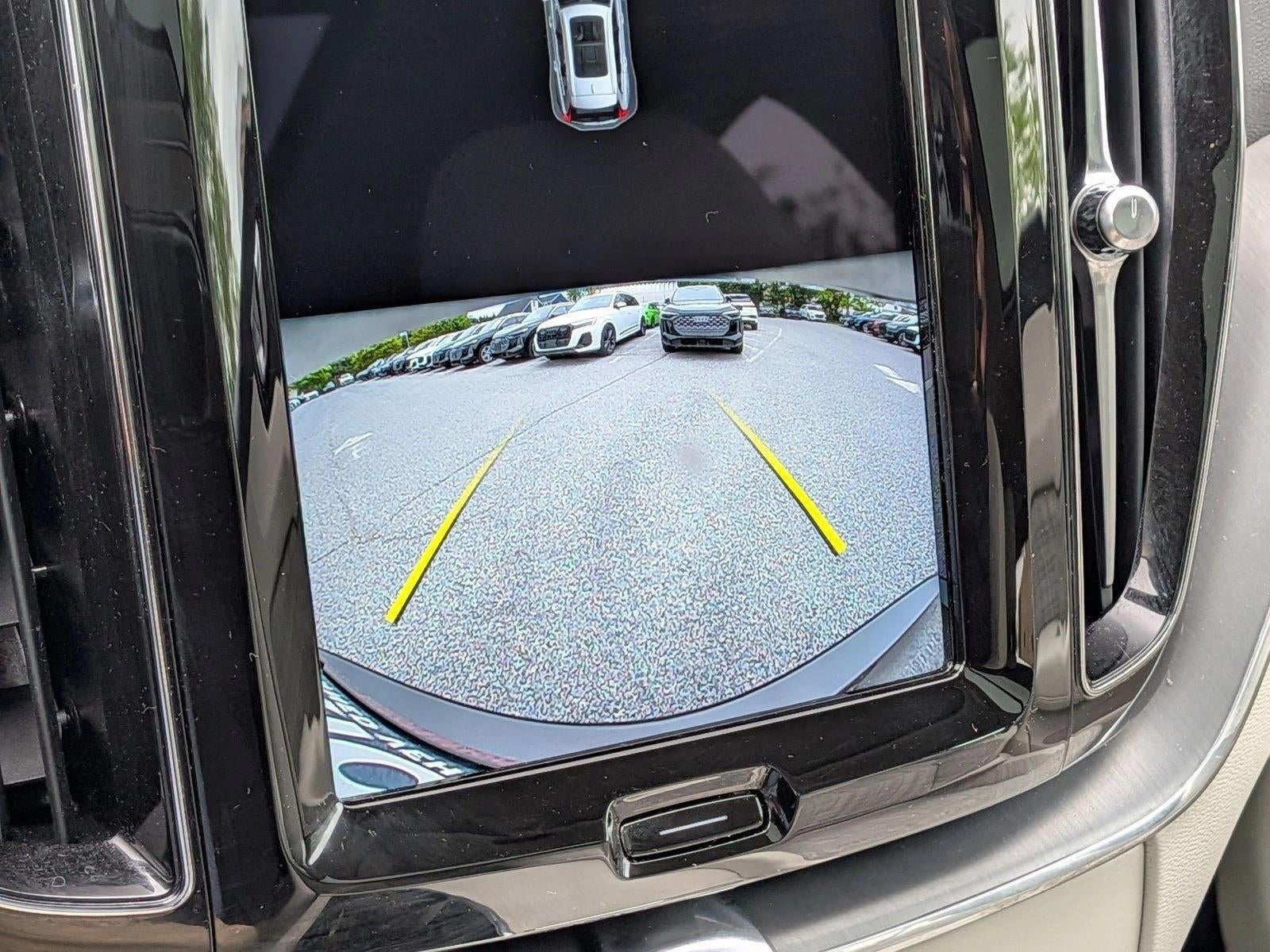 2022 Volvo XC60 B5 AWD Momentum