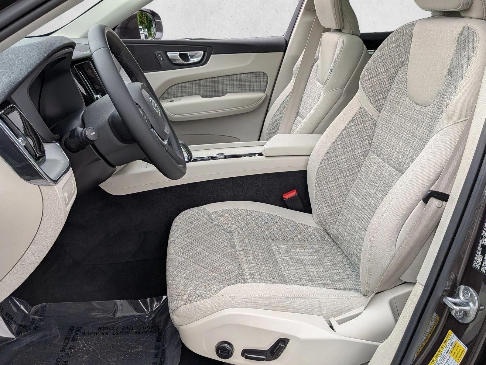 2022 Volvo XC60 B5 AWD Momentum