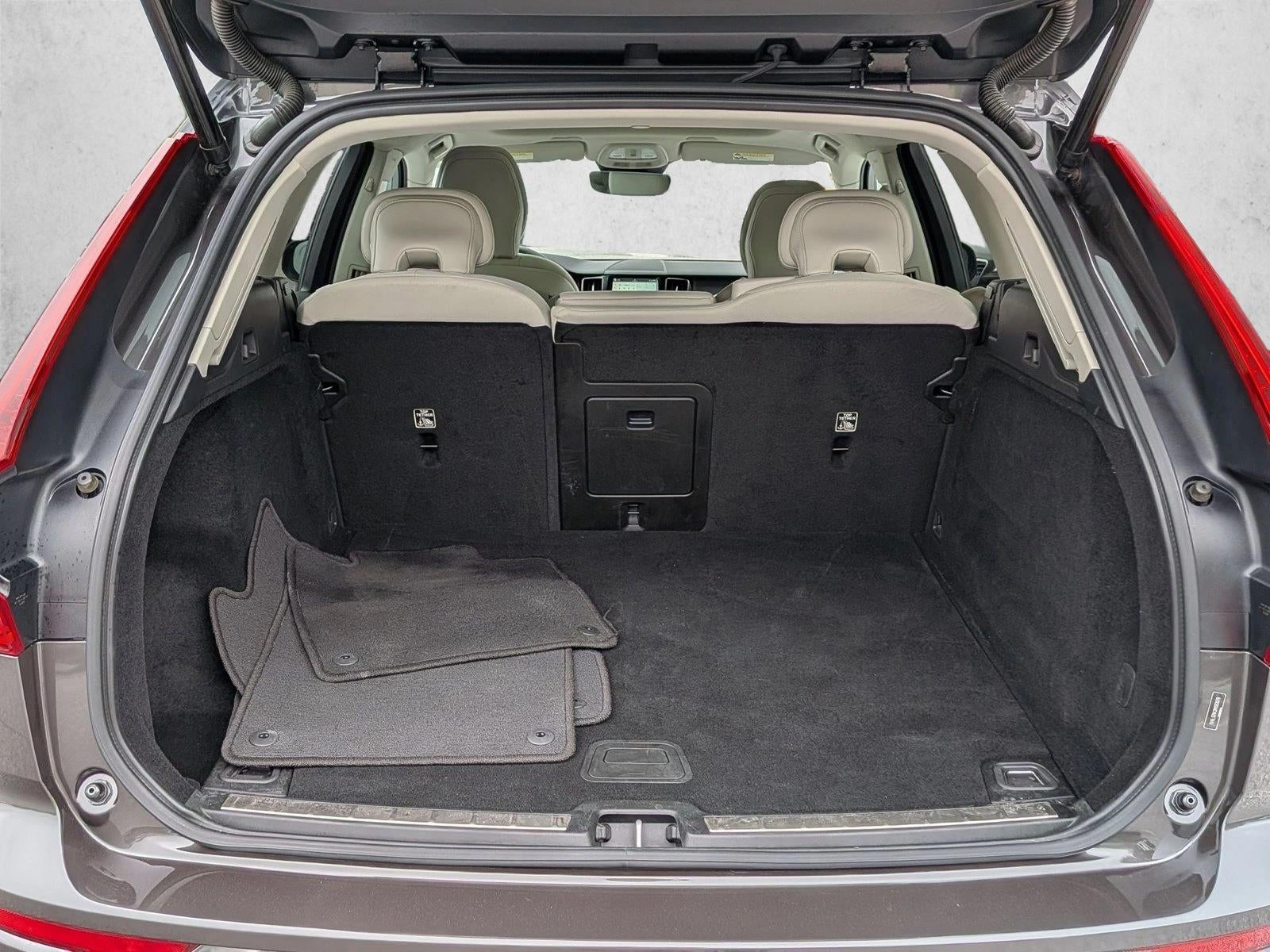 2022 Volvo XC60 B5 AWD Momentum