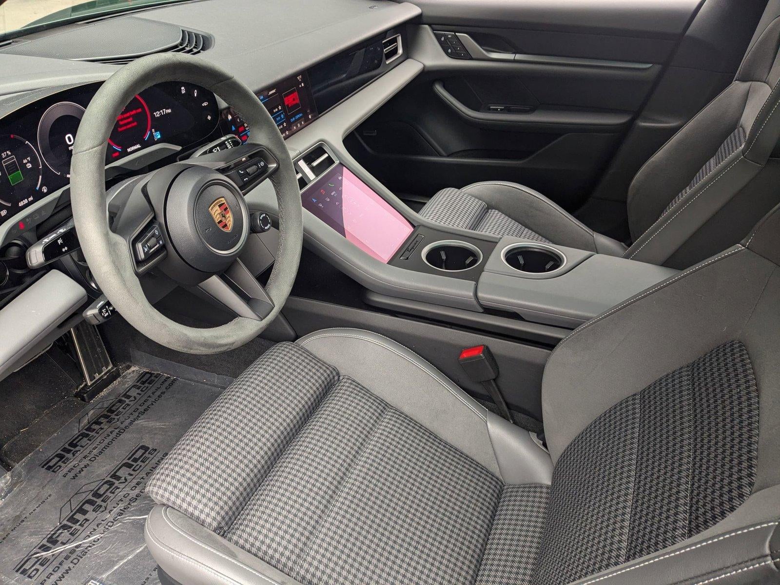 2025 Porsche Taycan RWD