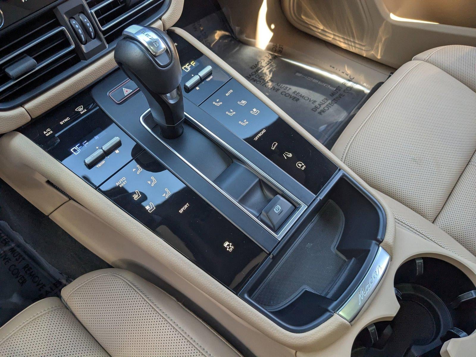 2023 Porsche Macan AWD
