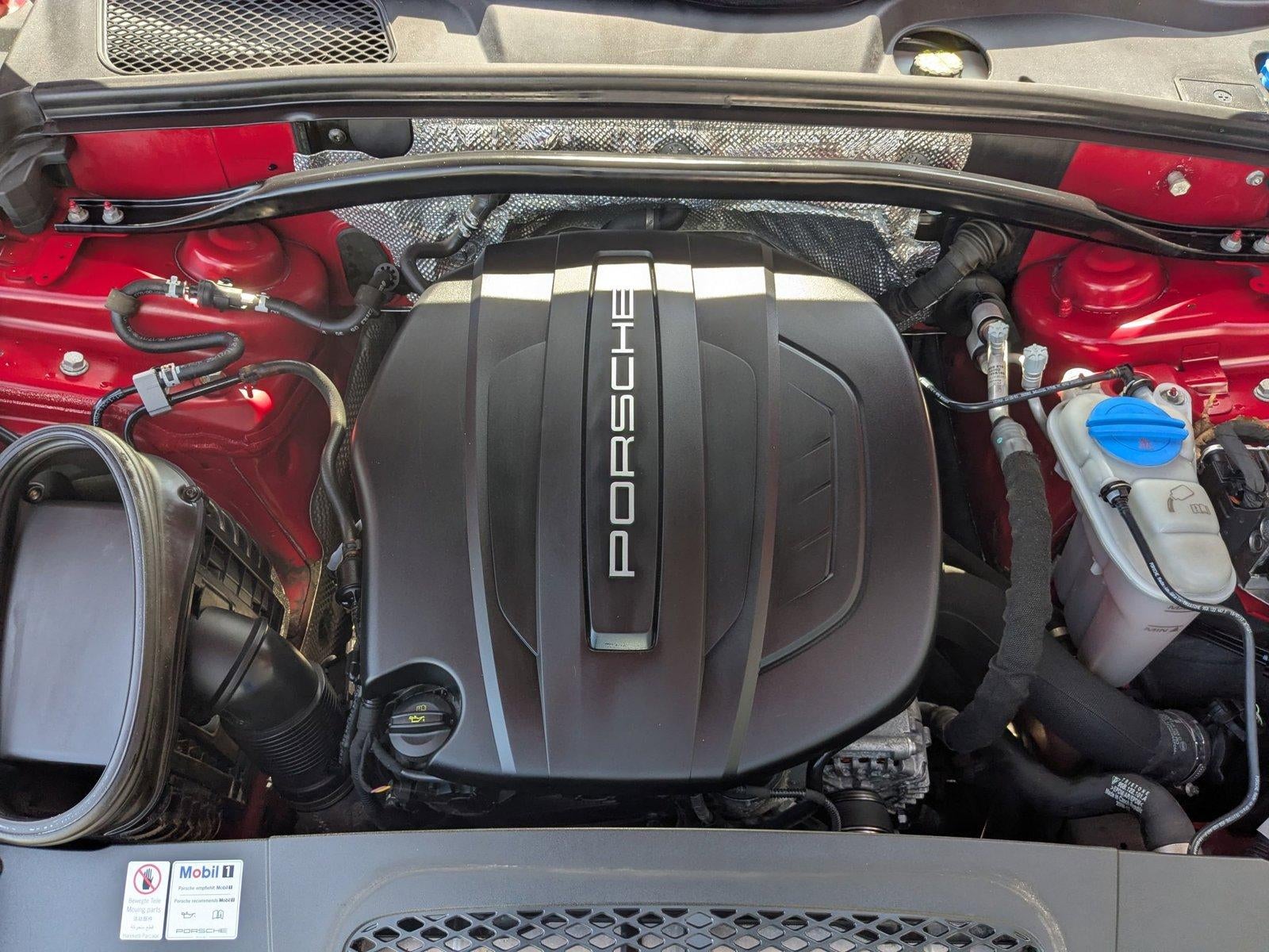 2018 Porsche Macan AWD