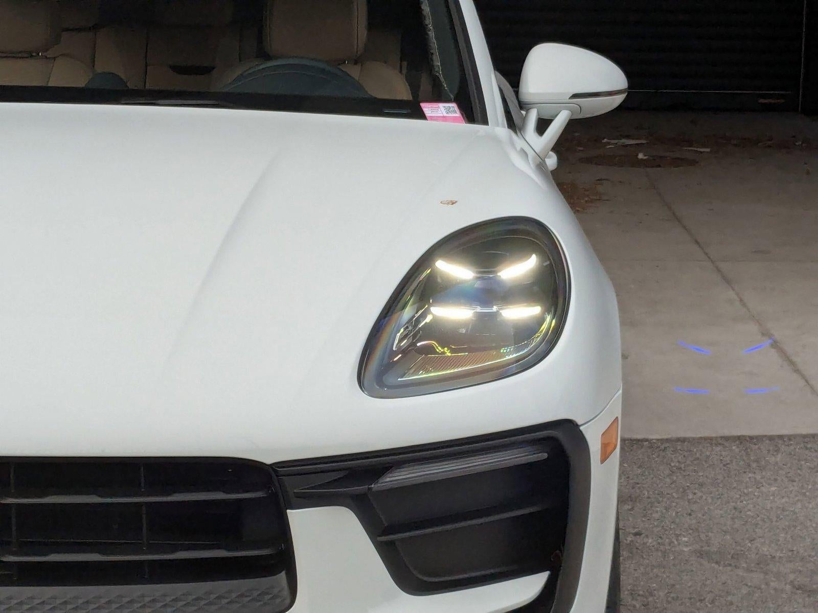 2026 Porsche Macan AWD