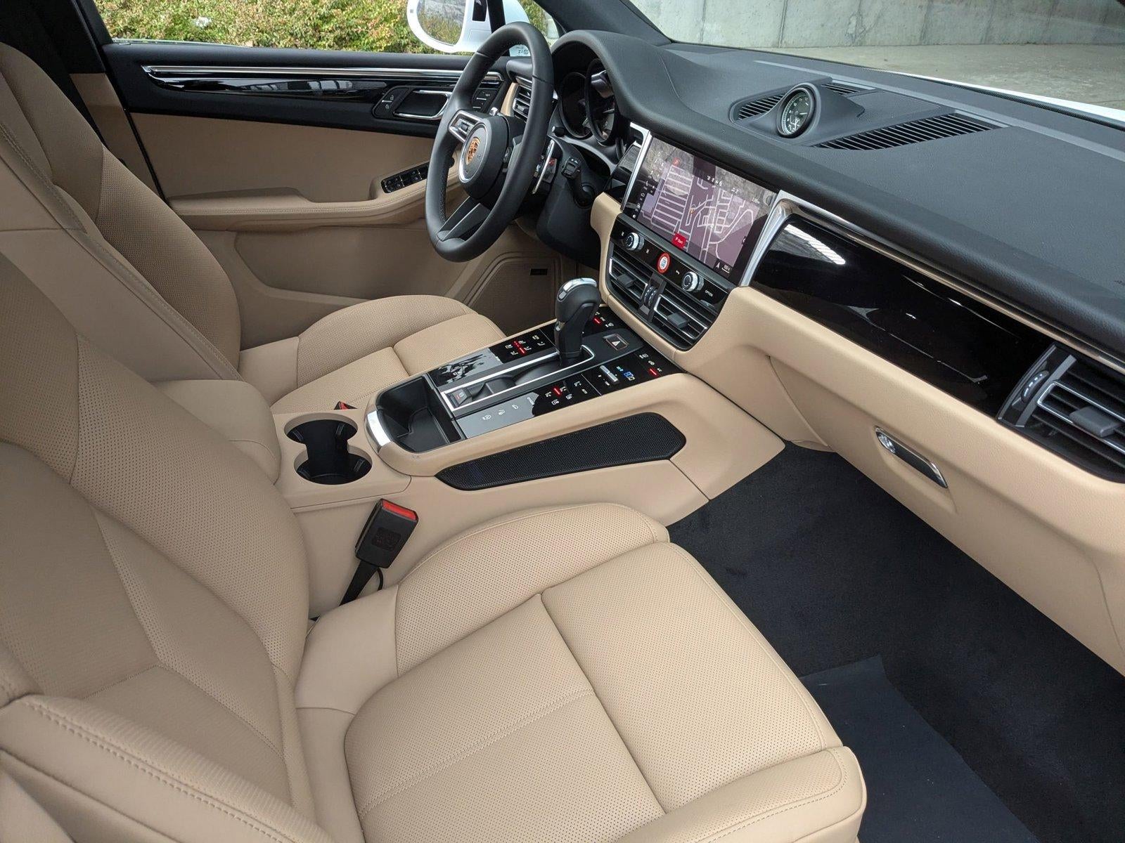 2026 Porsche Macan AWD