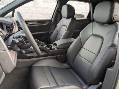 2026 Porsche Cayenne AWD