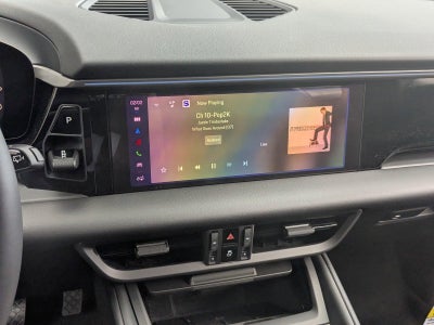 2025 Porsche Macan Electric 4 AWD