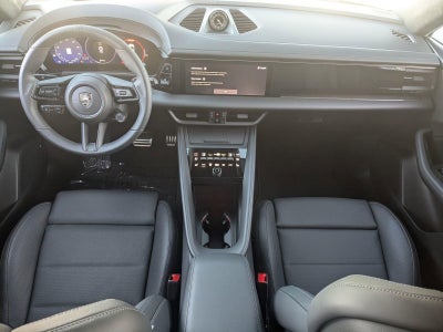 2025 Porsche Macan Electric Turbo AWD