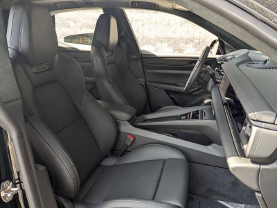 2025 Porsche Macan Electric Turbo AWD