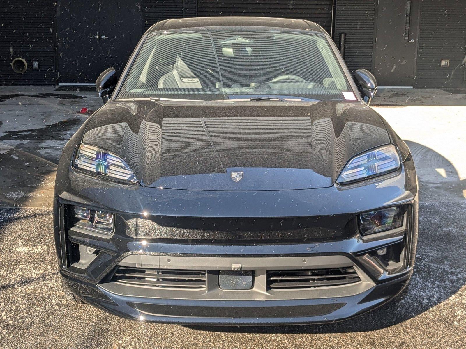 2025 Porsche Macan Electric Turbo AWD