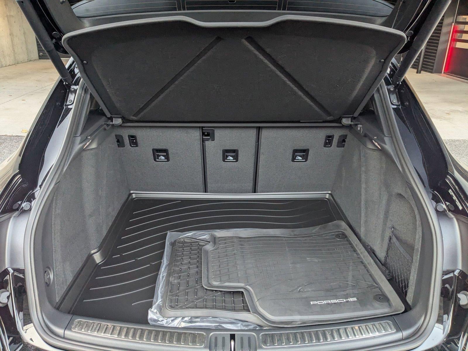 2026 Porsche Macan S AWD