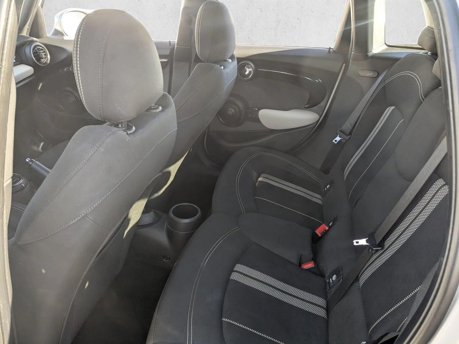 2016 MINI Hardtop 4 Door Cooper