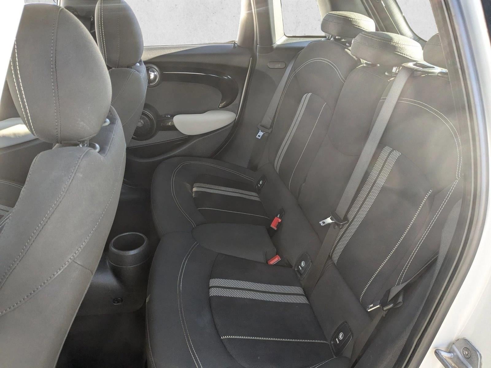 2016 MINI Hardtop 4 Door Cooper