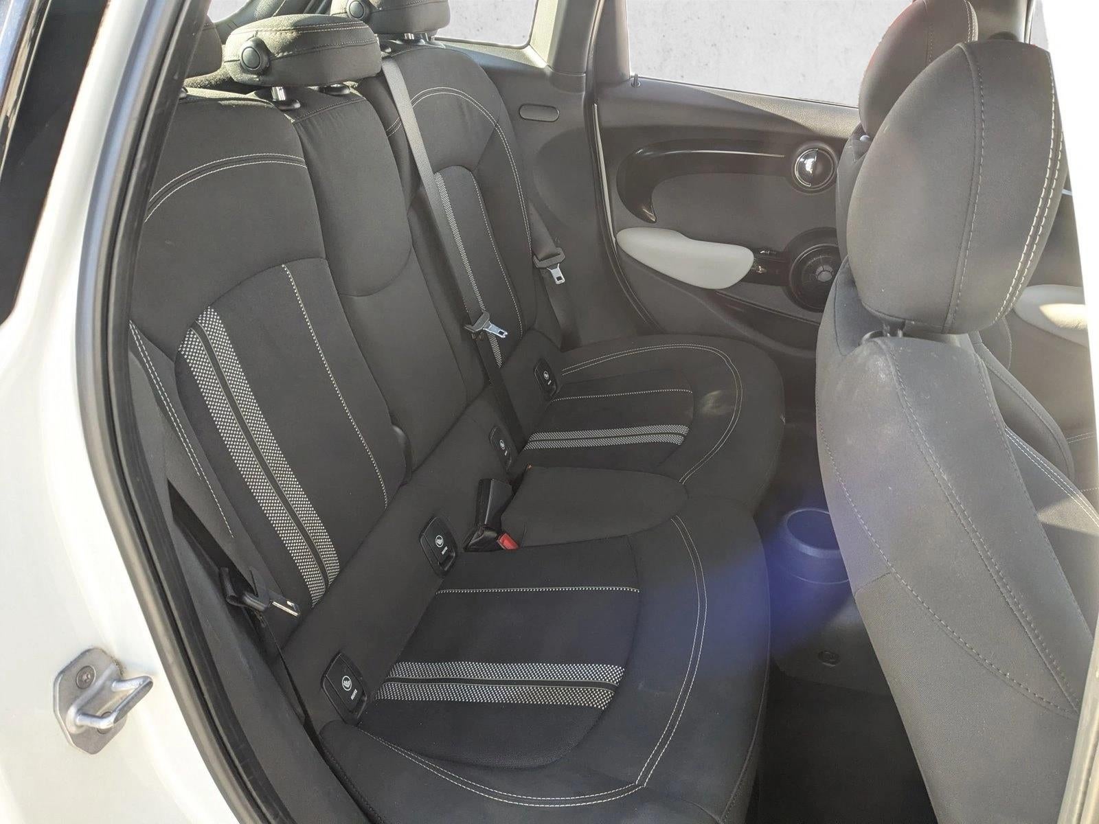 2016 MINI Hardtop 4 Door Cooper