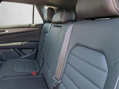 2025 Volkswagen Atlas Cross Sport 2.0T SEL R-Line Black 4MOTION