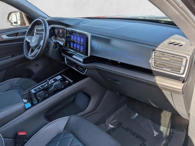 2024 Volkswagen Atlas Cross Sport 2.0T SEL Premium R-Line 4MOTION