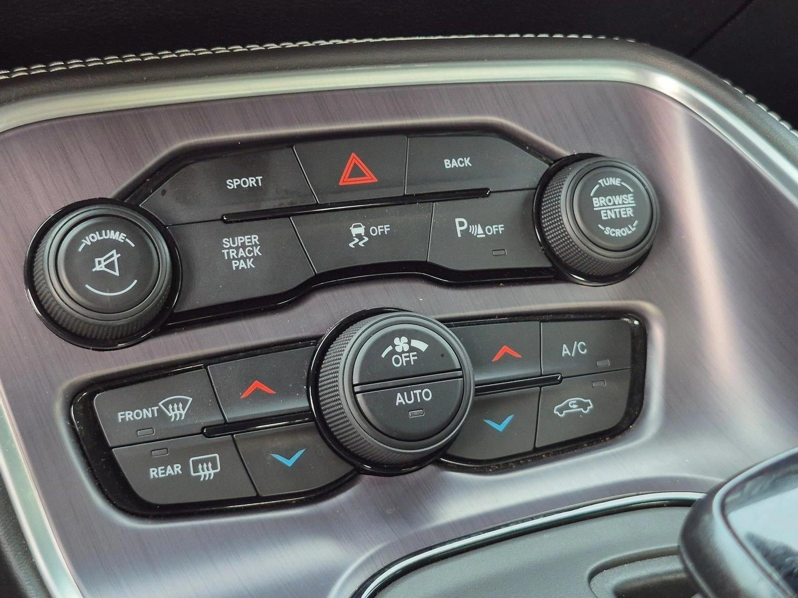 2016 Dodge Challenger 2dr Cpe 392 Hemi Scat Pack Shaker