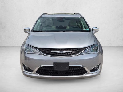 2018 Chrysler Pacifica Limited FWD