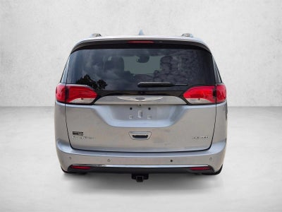2018 Chrysler Pacifica Limited FWD