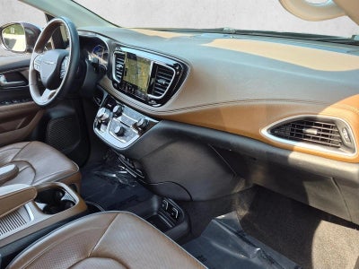 2019 Chrysler Pacifica Hybrid Limited FWD