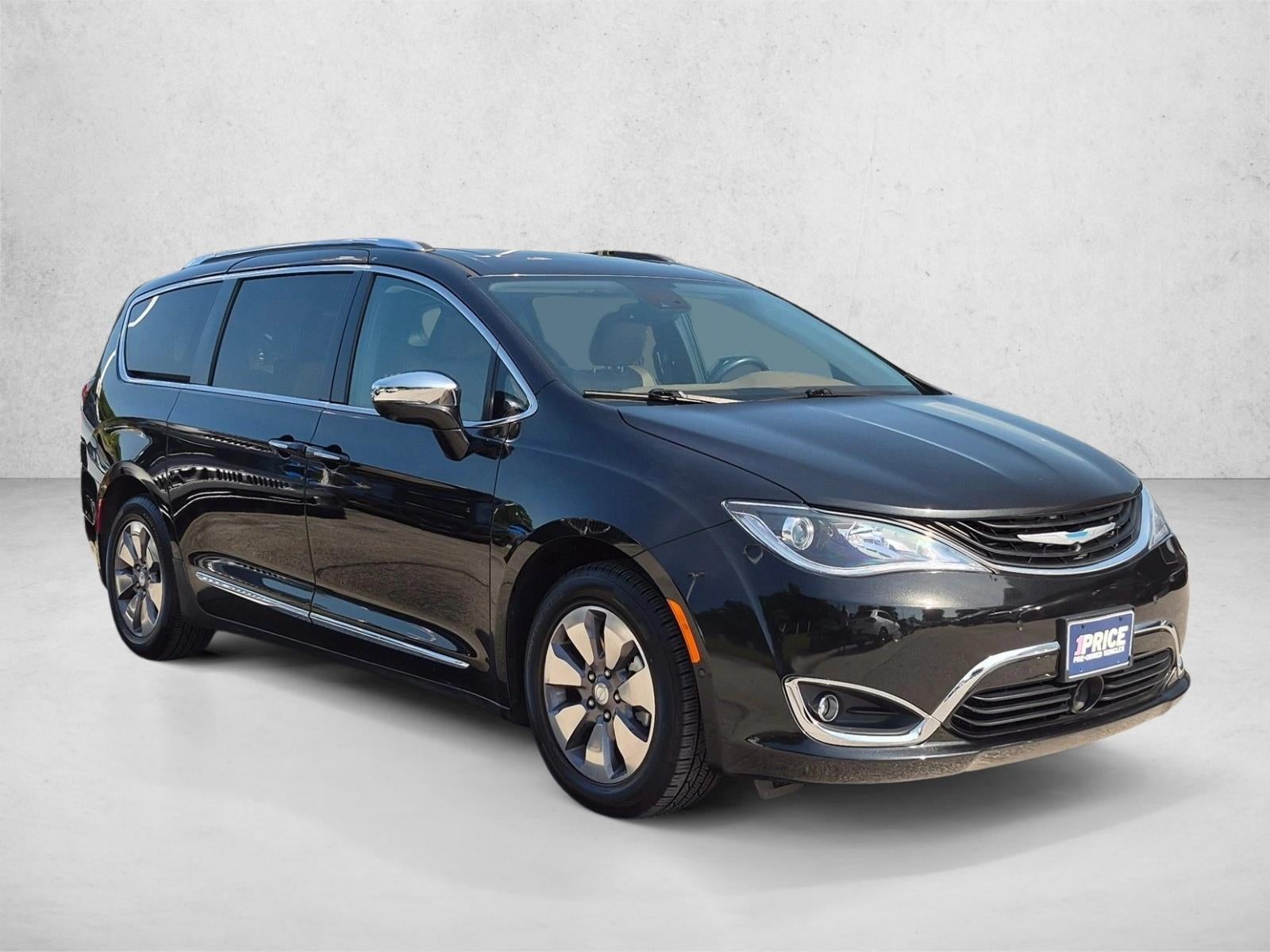 2019 Chrysler Pacifica Hybrid Limited FWD