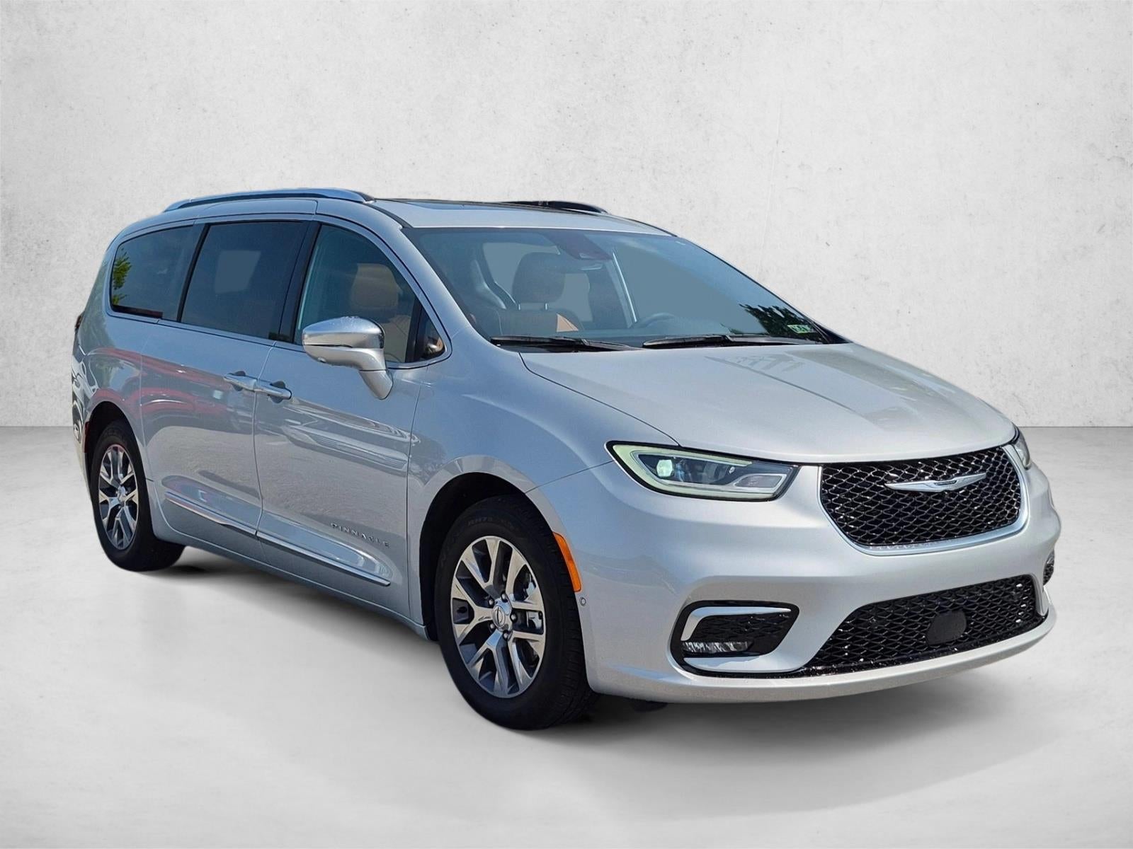 2024 Chrysler Pacifica Hybrid Pinnacle FWD