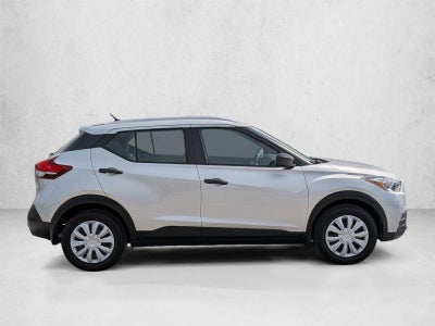 2019 Nissan Kicks S FWD