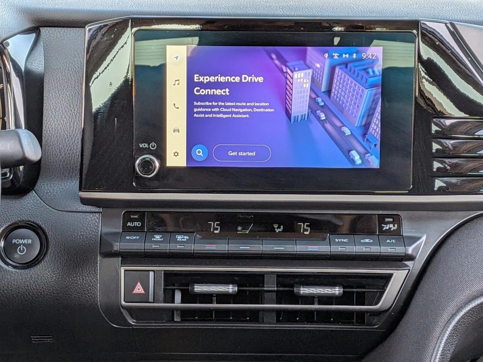 2025 Toyota Camry LE (Natl)