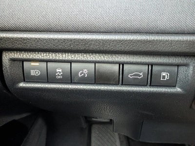 2025 Toyota Camry LE (Natl)