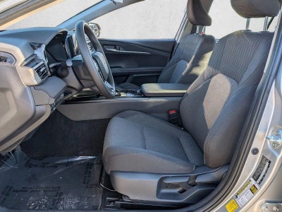 2025 Toyota Camry LE (Natl)