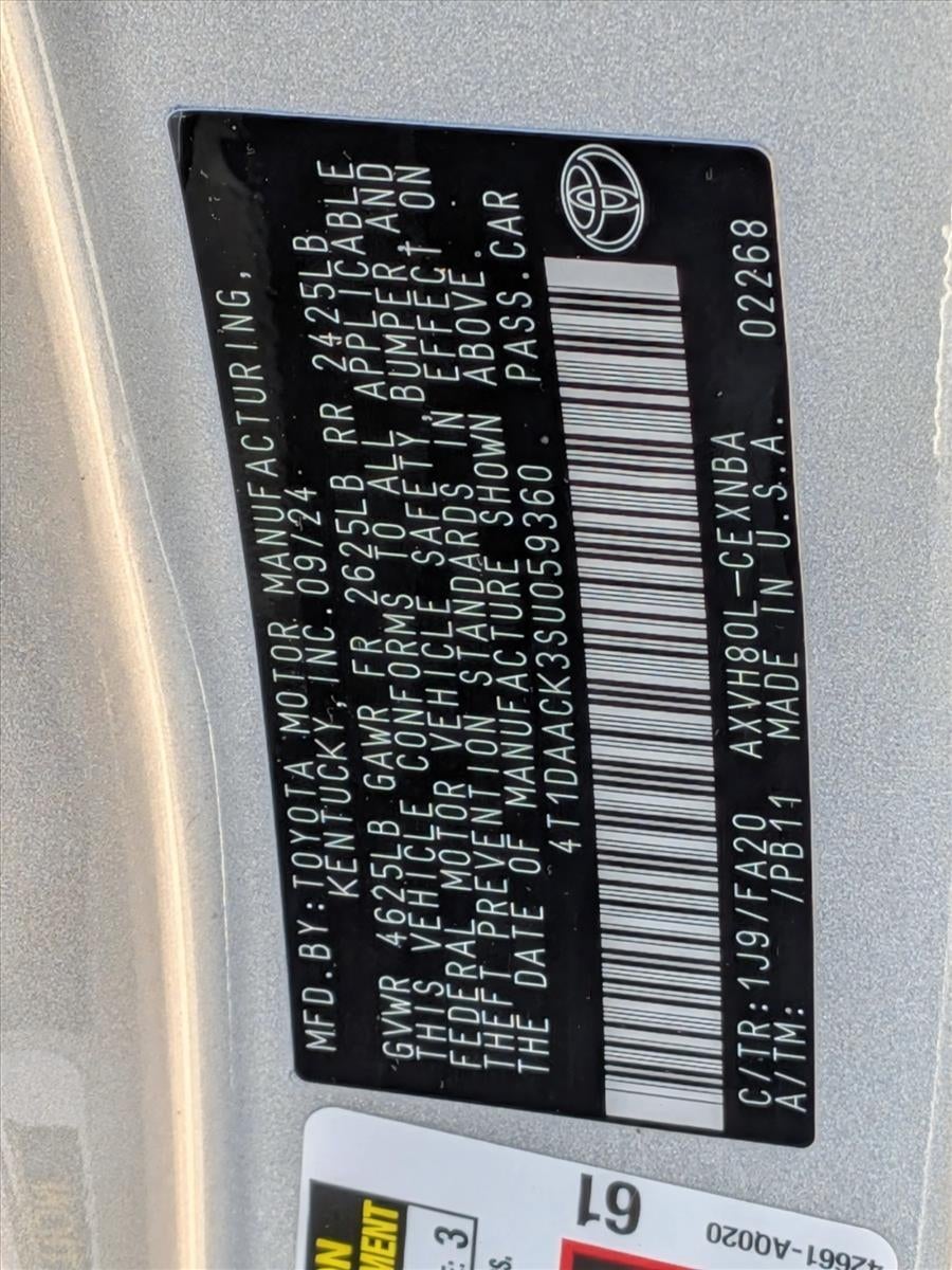 2025 Toyota Camry LE (Natl)