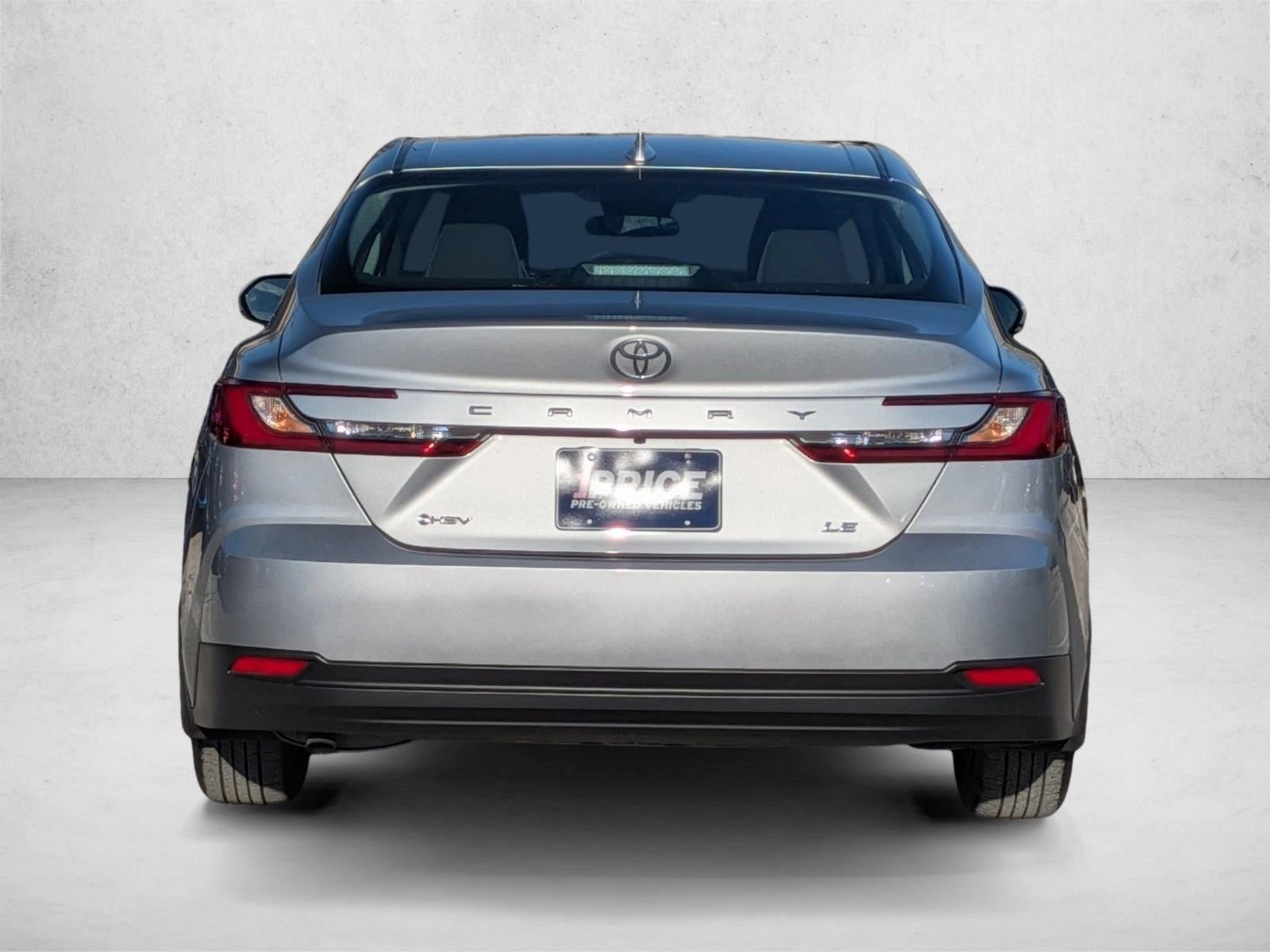 2025 Toyota Camry LE (Natl)