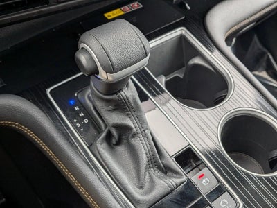 2025 Toyota Sienna Woodland Edition AWD 7-Passenger (Natl)