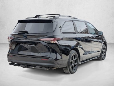 2025 Toyota Sienna Woodland Edition AWD 7-Passenger (Natl)