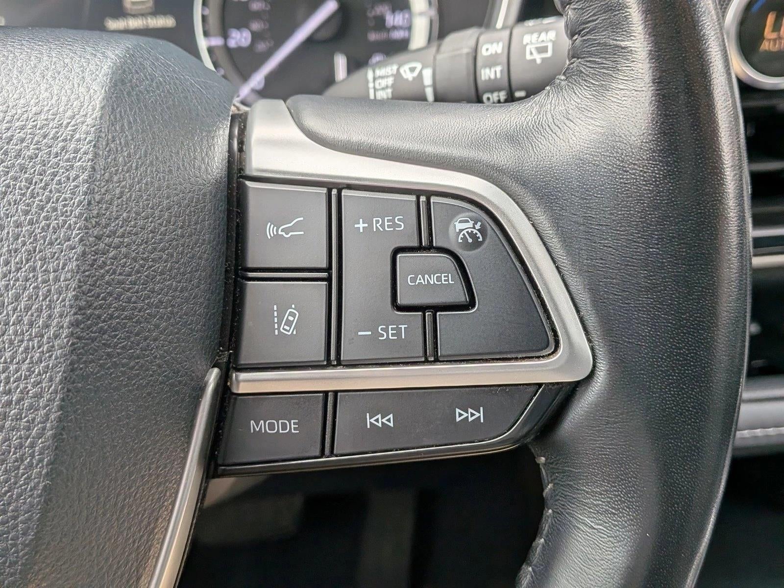 2022 Toyota Highlander XLE AWD (Natl)