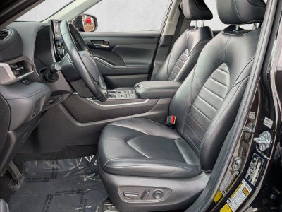 2022 Toyota Highlander XLE AWD (Natl)